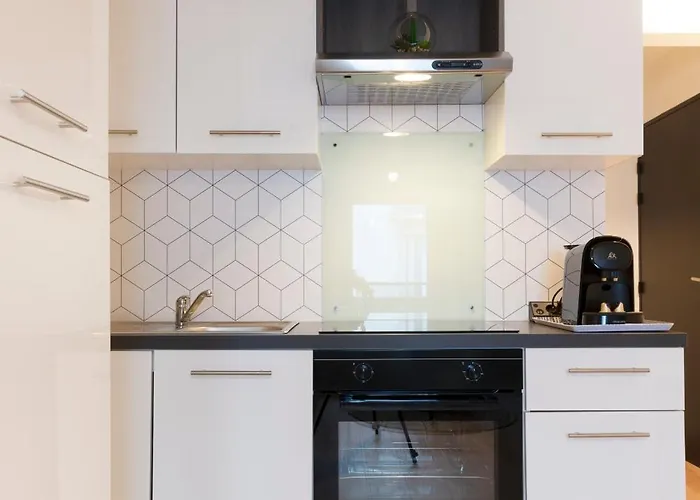 Le Parfait De Jean Lamour - Avec Parking Prive